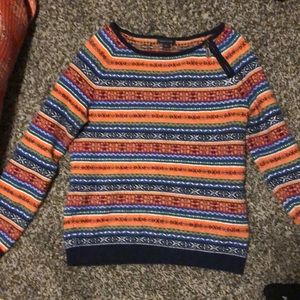 Cute and cozy Tommy Hilfiger sweater